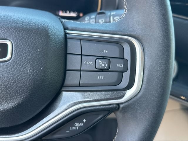 2024 Jeep Wagoneer BASE