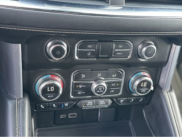 2024 GMC Yukon XL SLT