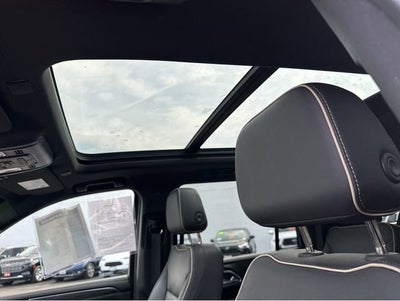 2024 GMC Yukon XL SLT