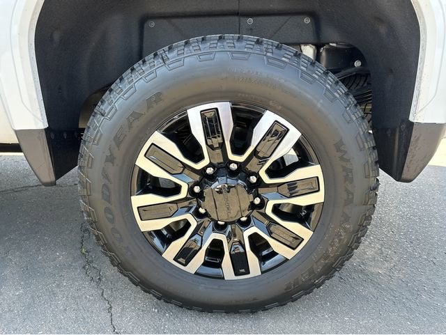 2025 GMC Sierra 3500 HD Denali Ultimate