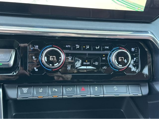 2025 GMC Sierra 3500 HD Denali Ultimate