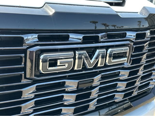 2025 GMC Sierra 3500 HD Denali Ultimate