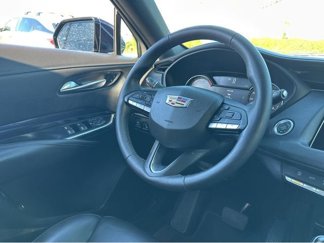 2023 Cadillac XT4 Luxury
