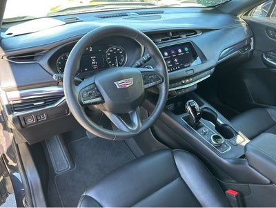 2023 Cadillac XT4 Luxury