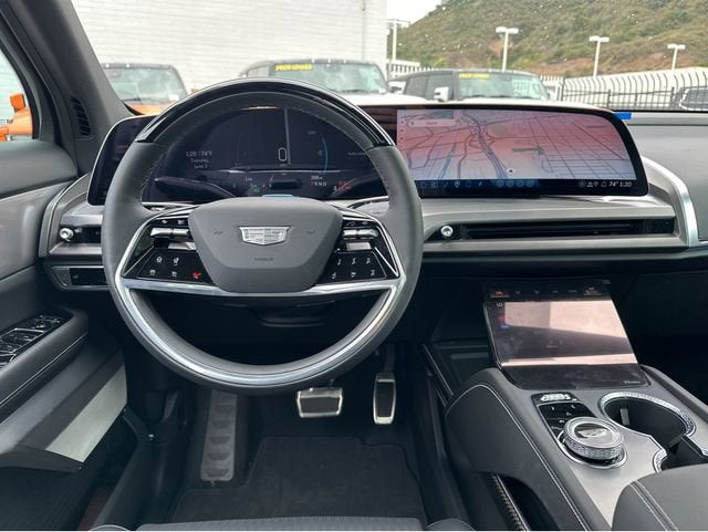 2026 Cadillac VISTIQ Luxury