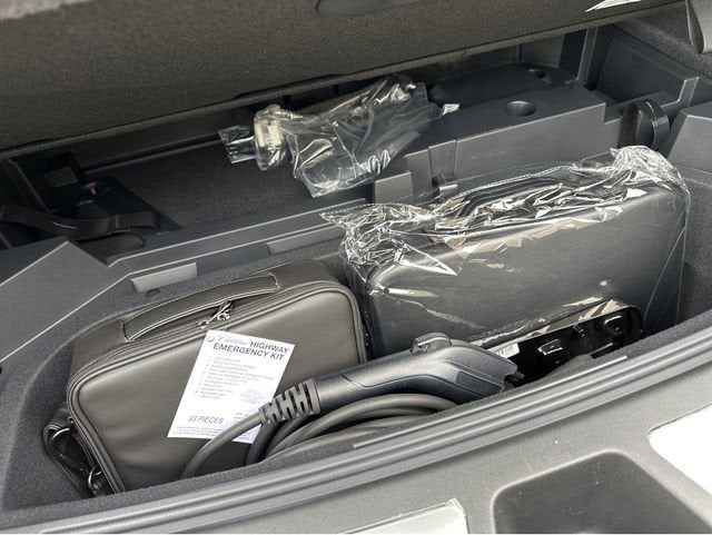 2025 Cadillac LYRIQ Sport 1