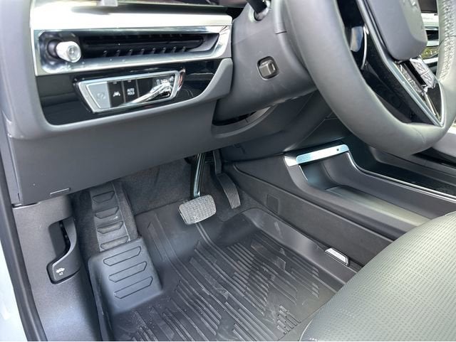 2025 Cadillac LYRIQ Sport 1