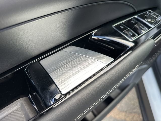 2025 Cadillac LYRIQ Sport 1