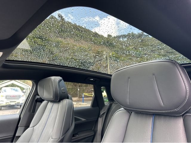 2025 Cadillac LYRIQ Sport 1