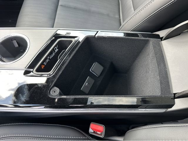 2025 Cadillac LYRIQ Sport 1