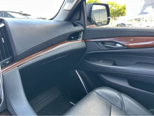 2020 Cadillac Escalade Premium Luxury