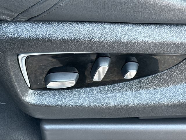 2020 Cadillac Escalade Premium Luxury