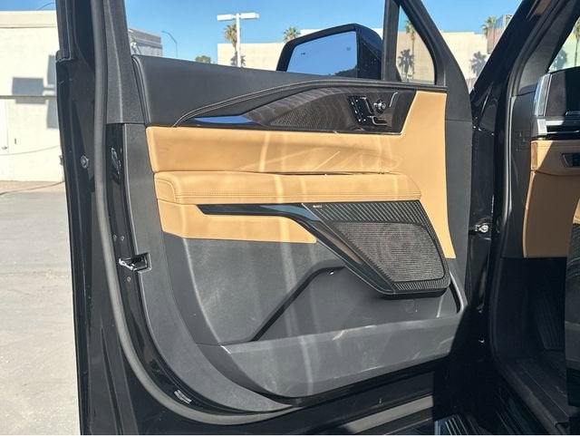 2025 Cadillac ESCALADE IQ Luxury 2