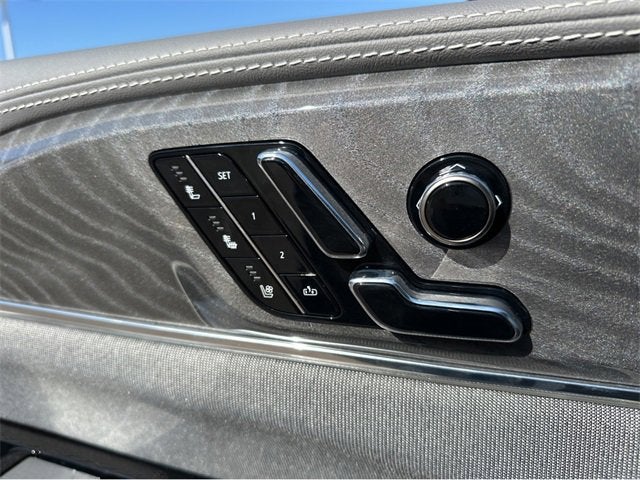 2025 Cadillac ESCALADE IQ Sport 1