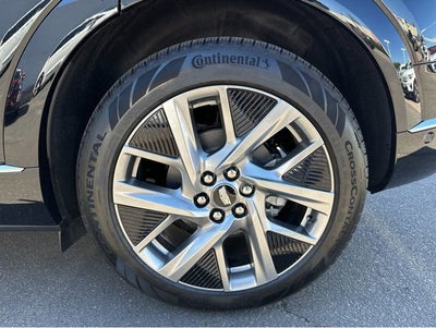 2025 Cadillac OPTIQ Luxury 1