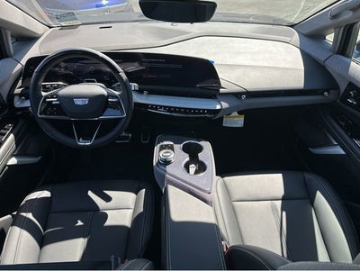 2025 Cadillac OPTIQ Luxury 1