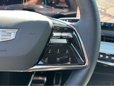 2025 Cadillac OPTIQ Luxury 1