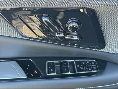 2025 Cadillac OPTIQ Luxury 1