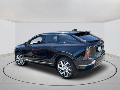 2025 Cadillac OPTIQ Luxury 1