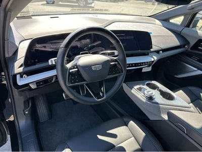 2025 Cadillac OPTIQ Luxury 1