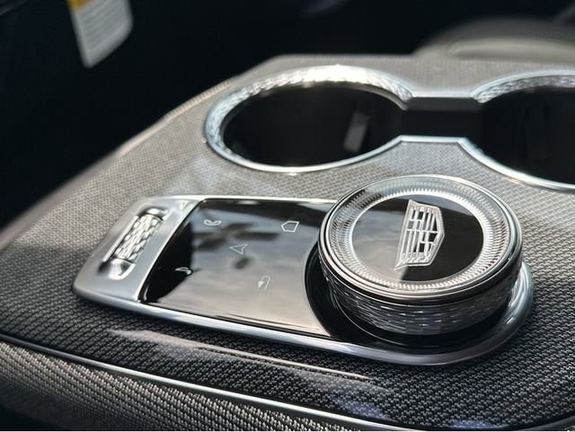 2025 Cadillac OPTIQ Luxury 1