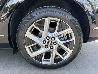 2025 Cadillac OPTIQ Luxury 1