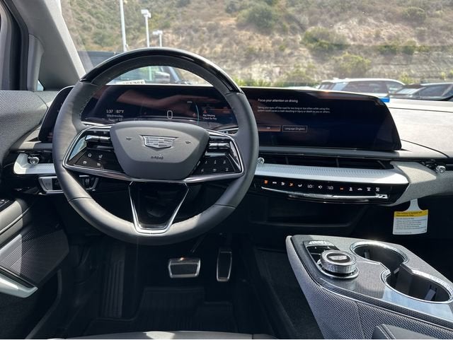 2025 Cadillac OPTIQ Luxury 1