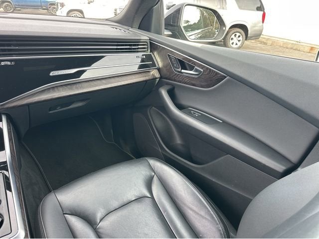 2020 Audi Q8 Premium